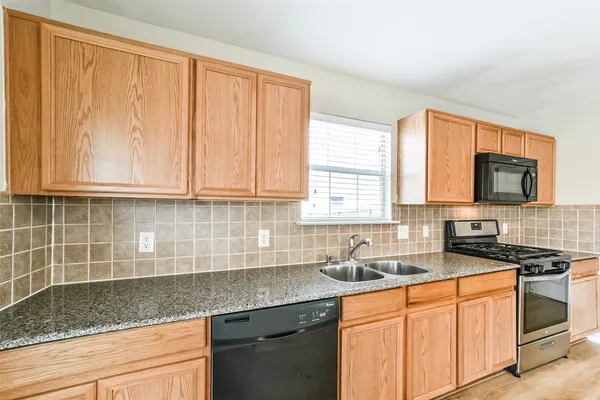 $2,000 | 21223 Fire Wind Court, Spring, TX 77379