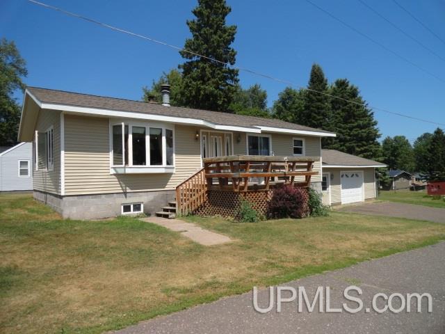 401 Maple Street Bergland, MI 49947 - Photo 2 of 30