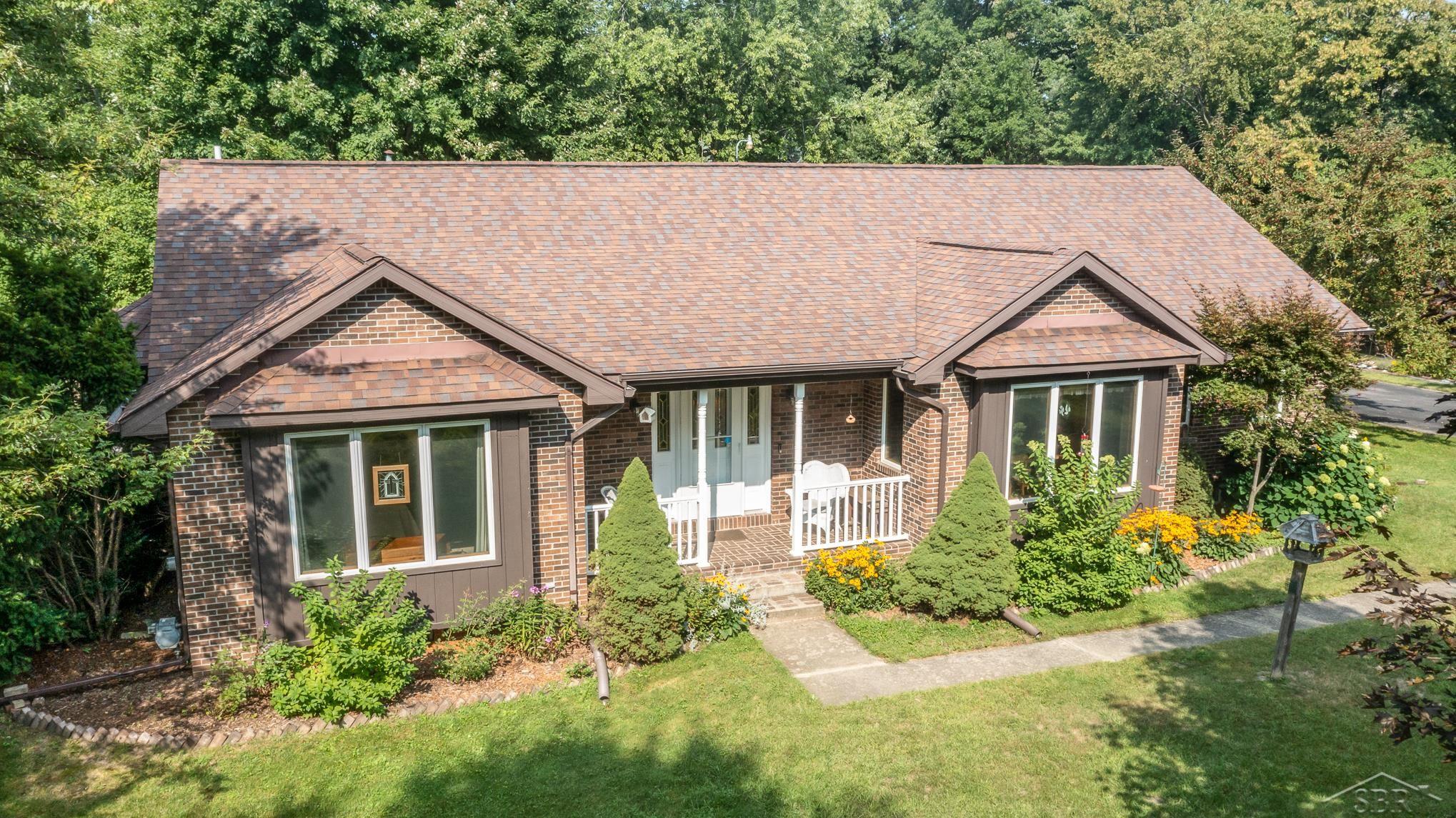 10508 E Road Burt, MI 48417 - Photo 1 of 36