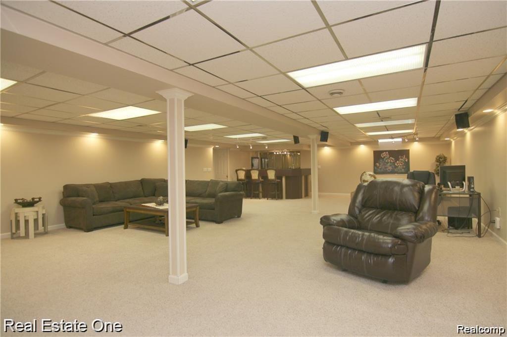 941 Norcross Drive Rochester, MI 48307 - Photo 29 of 31