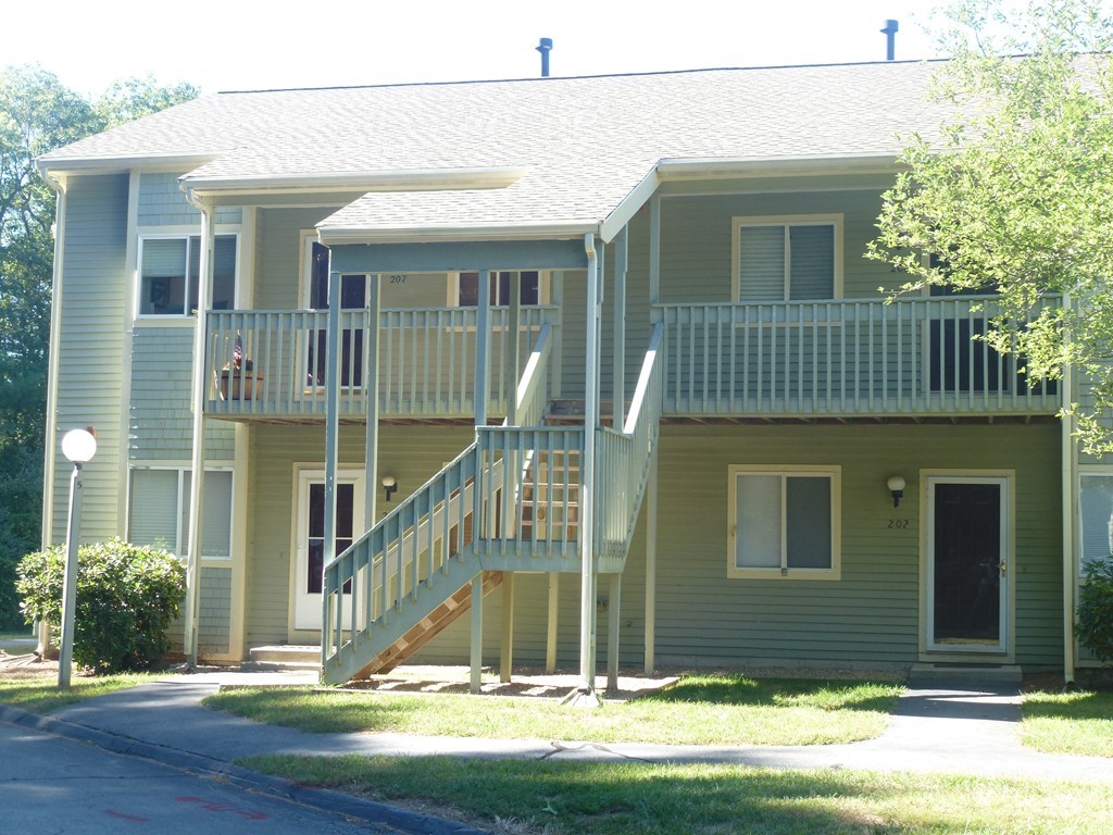 202 Park Place, Unit 202 Raynham, MA 02767 - Photo 4 of 23