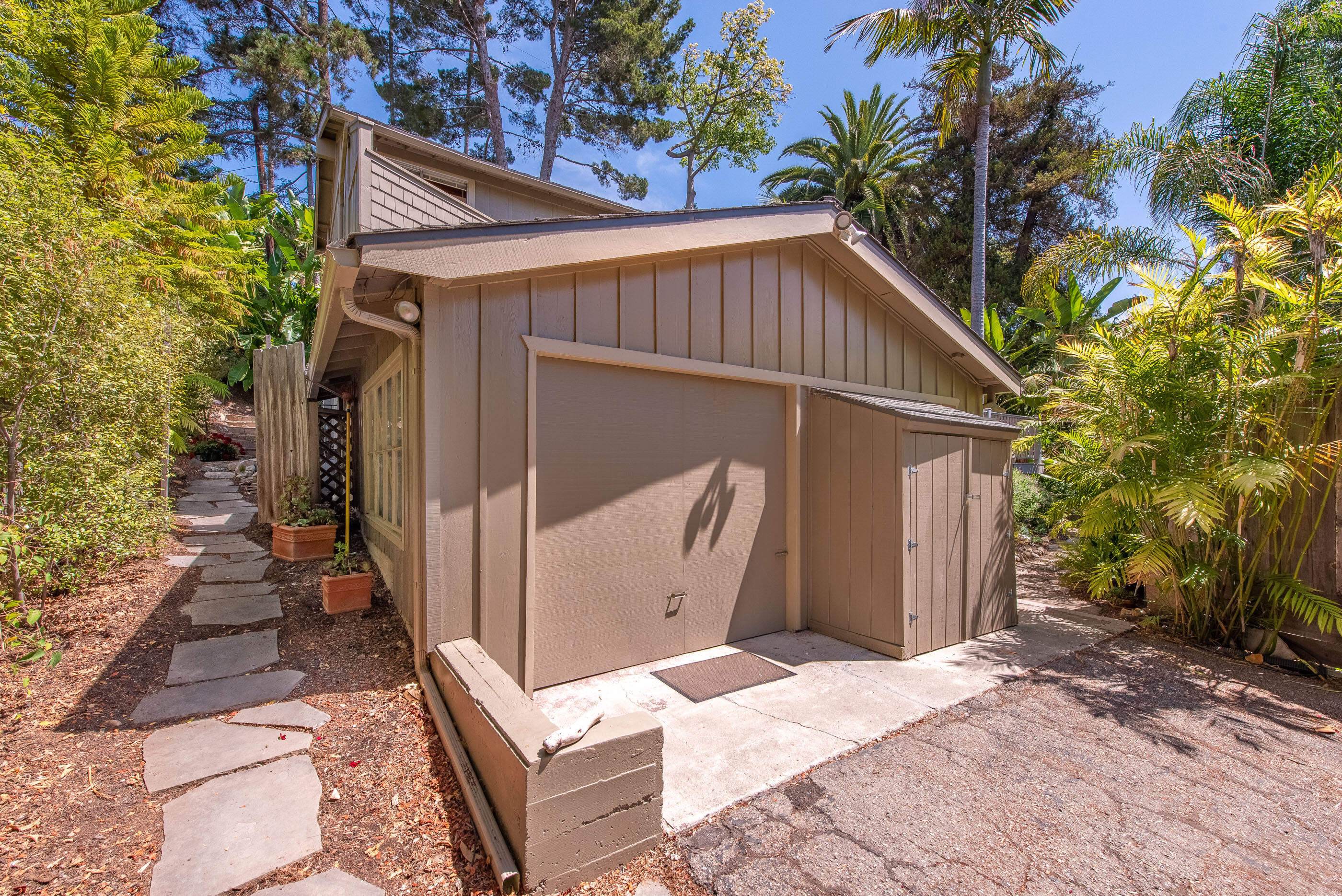 817 Cheltenham Road Santa Barbara, CA 93105 - Photo 16 of 62 817 Cheltenham Rd SB