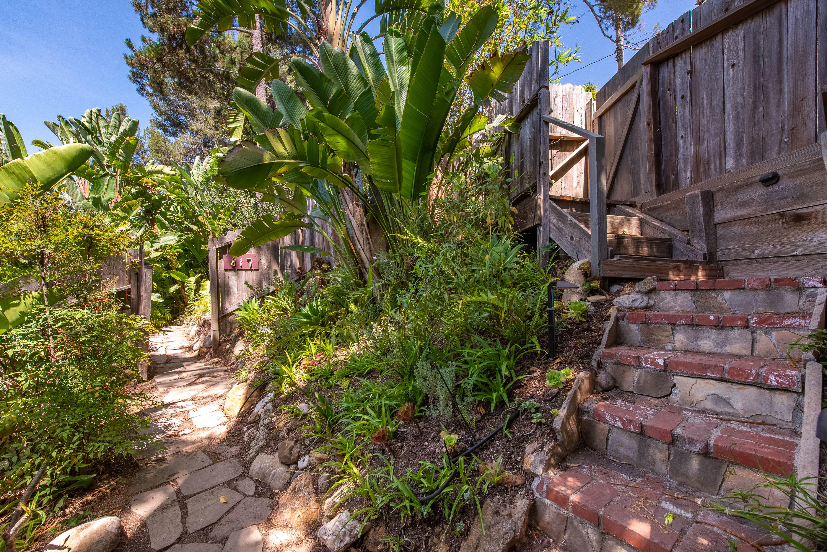 817 Cheltenham Road Santa Barbara, CA 93105 - Photo 7 of 62 817 Cheltenham Rd SB