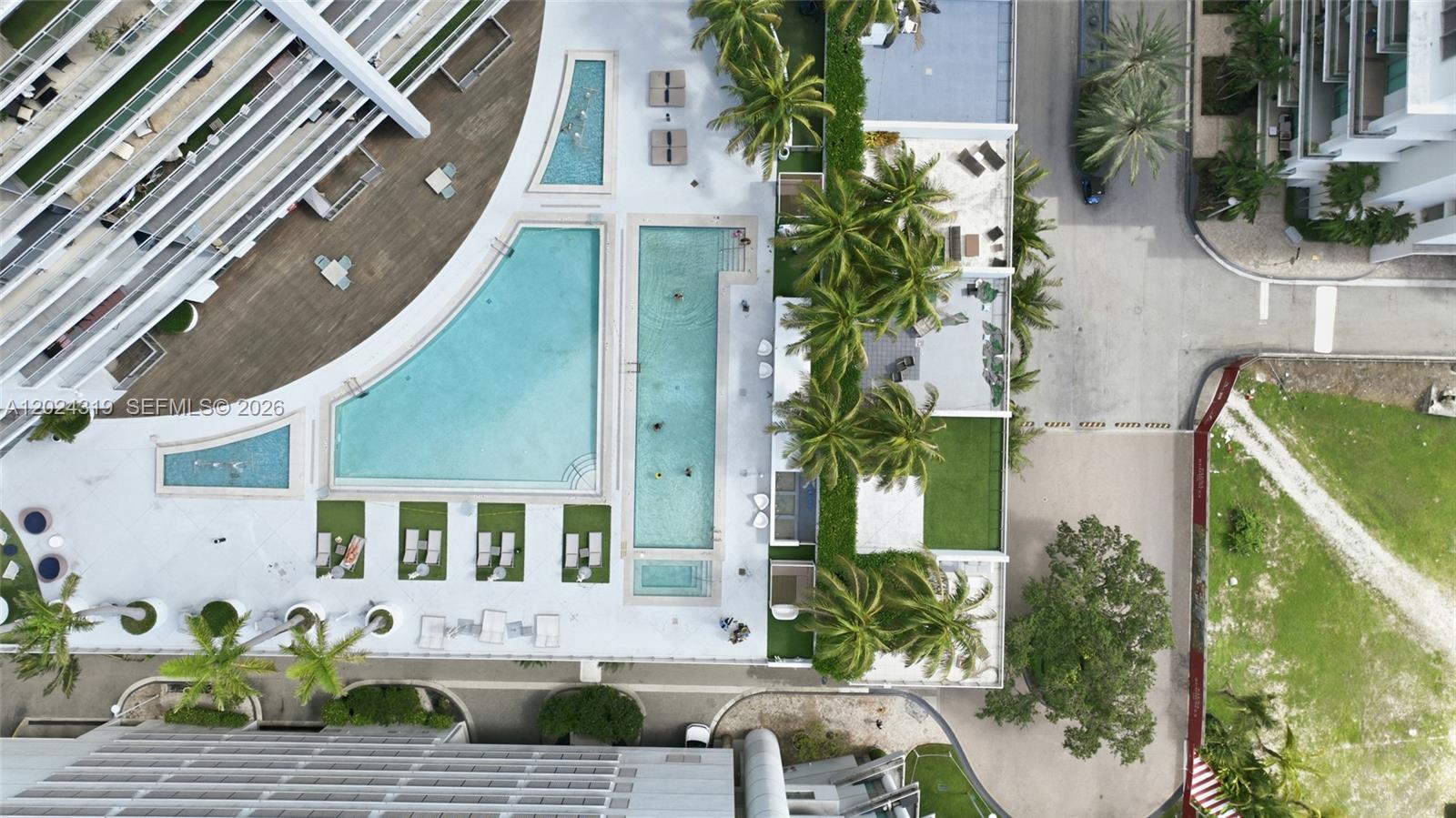 90 Southwest 3rd Street, Unit 1409 Miami, FL 33130 - Photo 35 of 36
