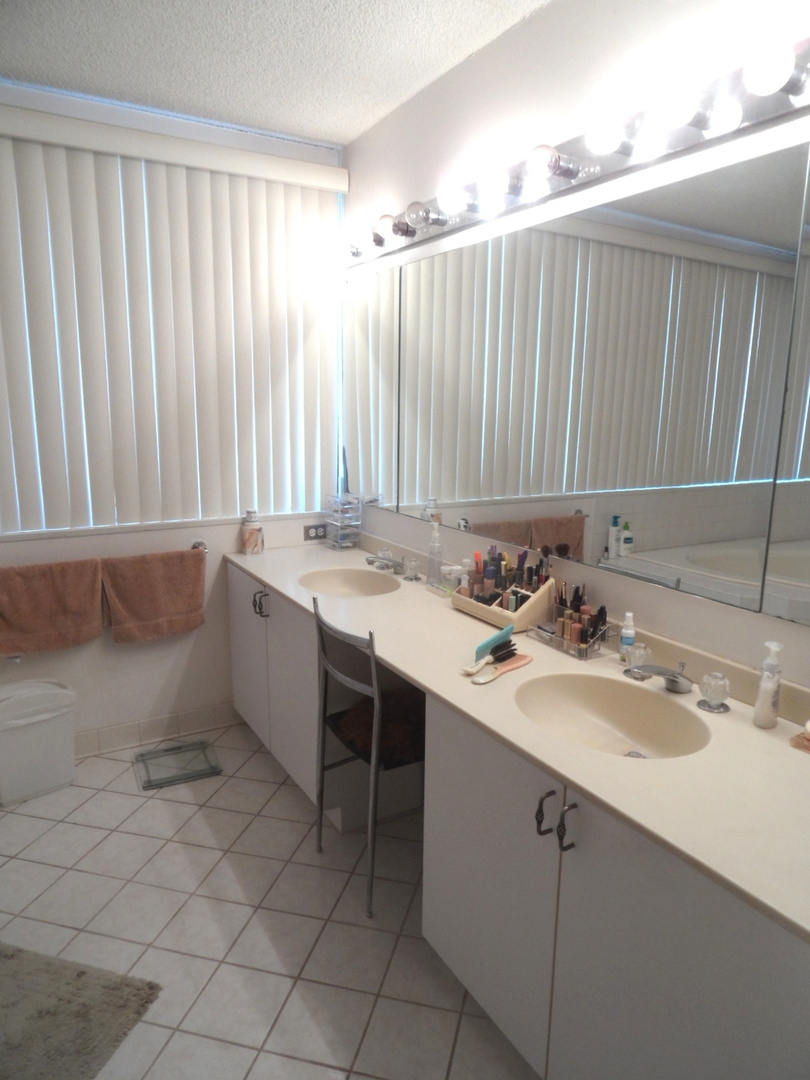 48 Avon Road Northbrook, IL 60062 - Photo 25 of 40