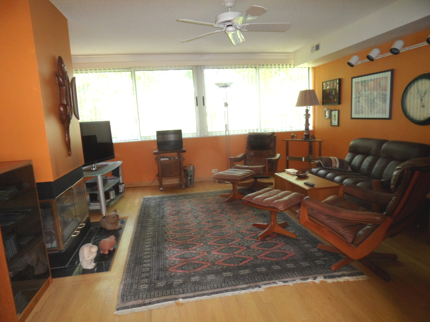48 Avon Road Northbrook, IL 60062 - Photo 30 of 40