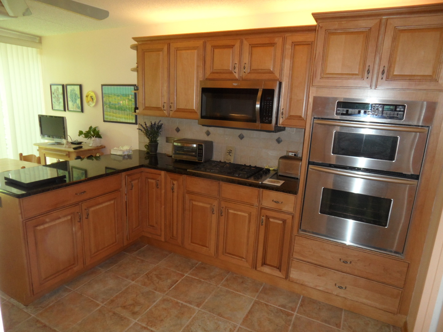 48 Avon Road Northbrook, IL 60062 - Photo 7 of 40
