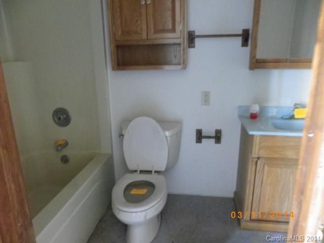 2365 Kingsburry Road York, SC 29745 - Photo 5 of 10 Gallery Image 5