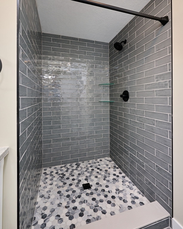 28 Cook Road Southampton, MA 01073 - Photo 14 of 34