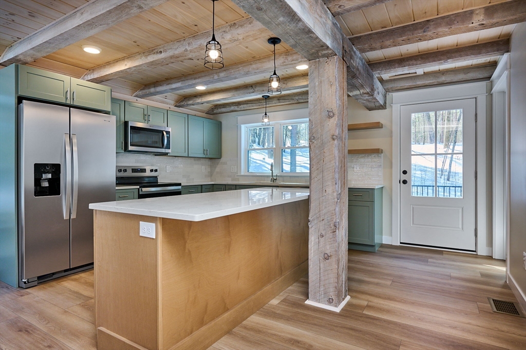 28 Cook Road Southampton, MA 01073 - Photo 10 of 34