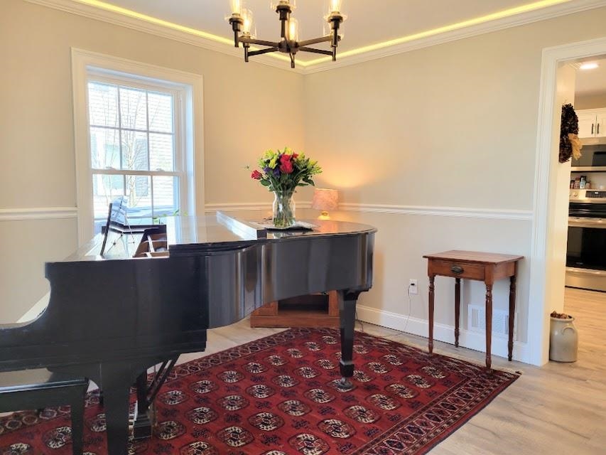 885 Beech Street Manchester, NH 03104 - Photo 9 of 38