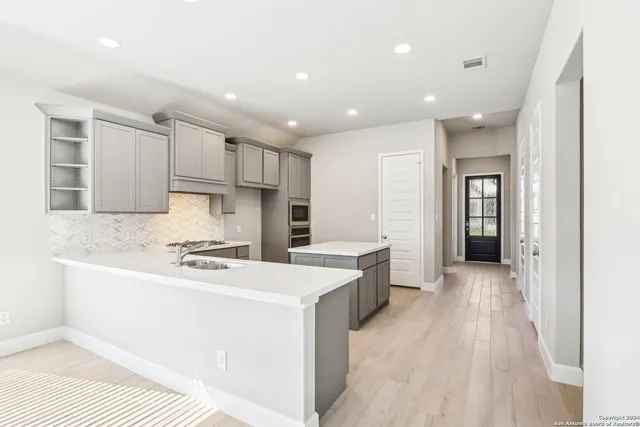 $2,450 | 9902 Cavvy Trail, San Antonio, TX 78254