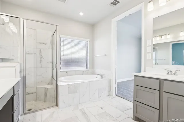 $2,450 | 9902 Cavvy Trail, San Antonio, TX 78254