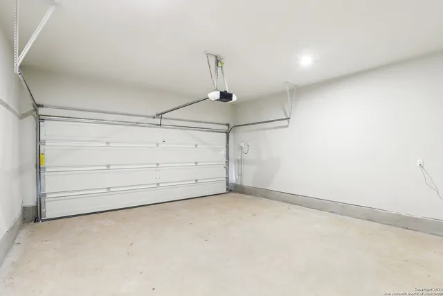 $2,450 | 9902 Cavvy Trail, San Antonio, TX 78254