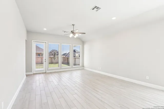 $2,450 | 9902 Cavvy Trail, San Antonio, TX 78254