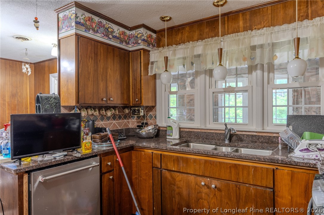 940 Union Chapel Road Pembroke, NC 28372 - Photo 13 of 27 Kitchen