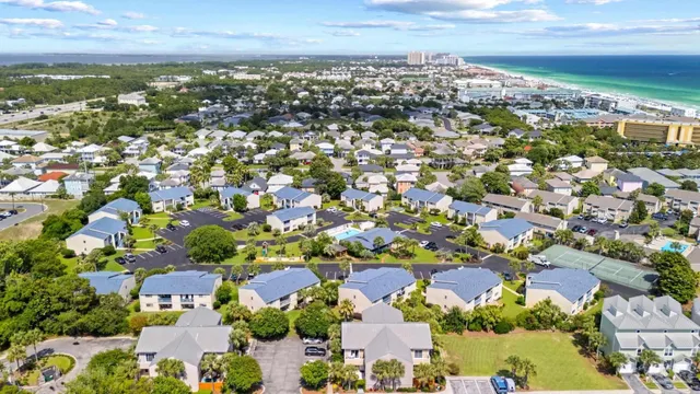 a picture of city view