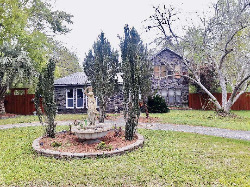 103 Wheeler Road Summerville, SC 29486 - Photo 1 of 49 10