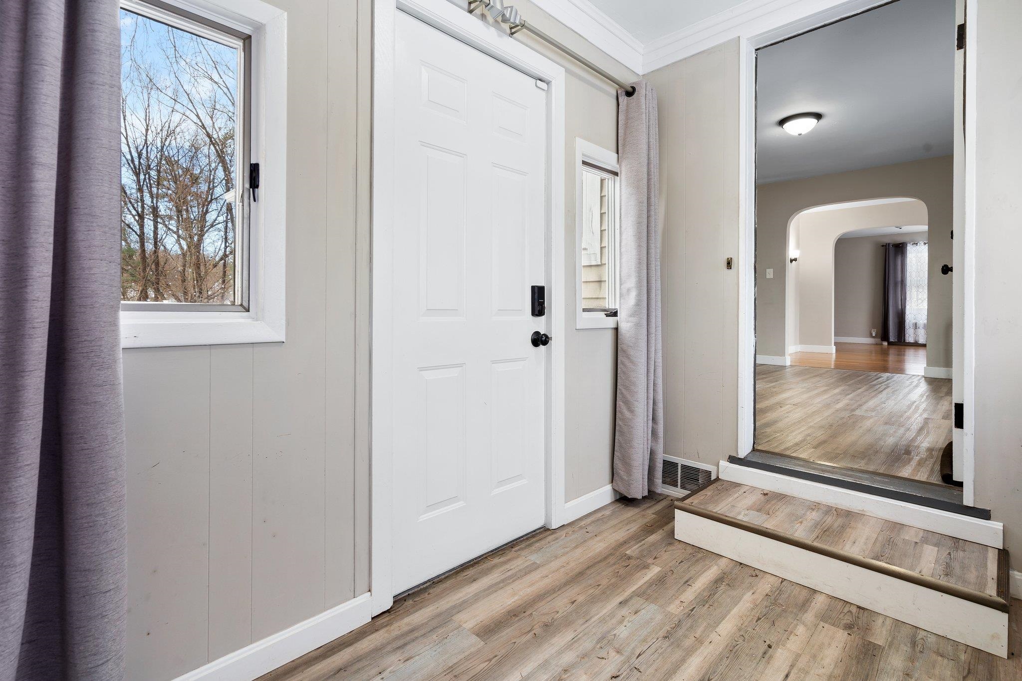 428 Mast Road Manchester, NH 03102 - Photo 27 of 32