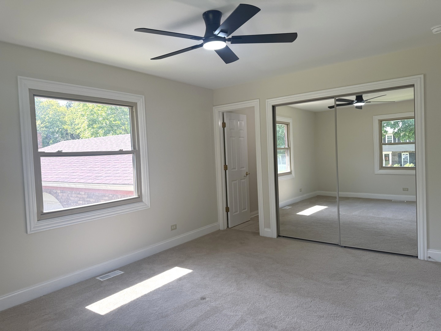425 Carriage Hill Road Naperville, IL 60565 - Photo 20 of 42