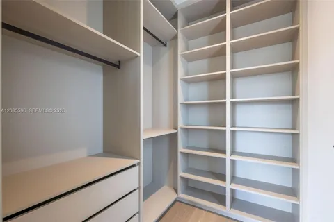 $6,995,000 | 5262 La Gorce Drive, Miami Beach, FL 33140