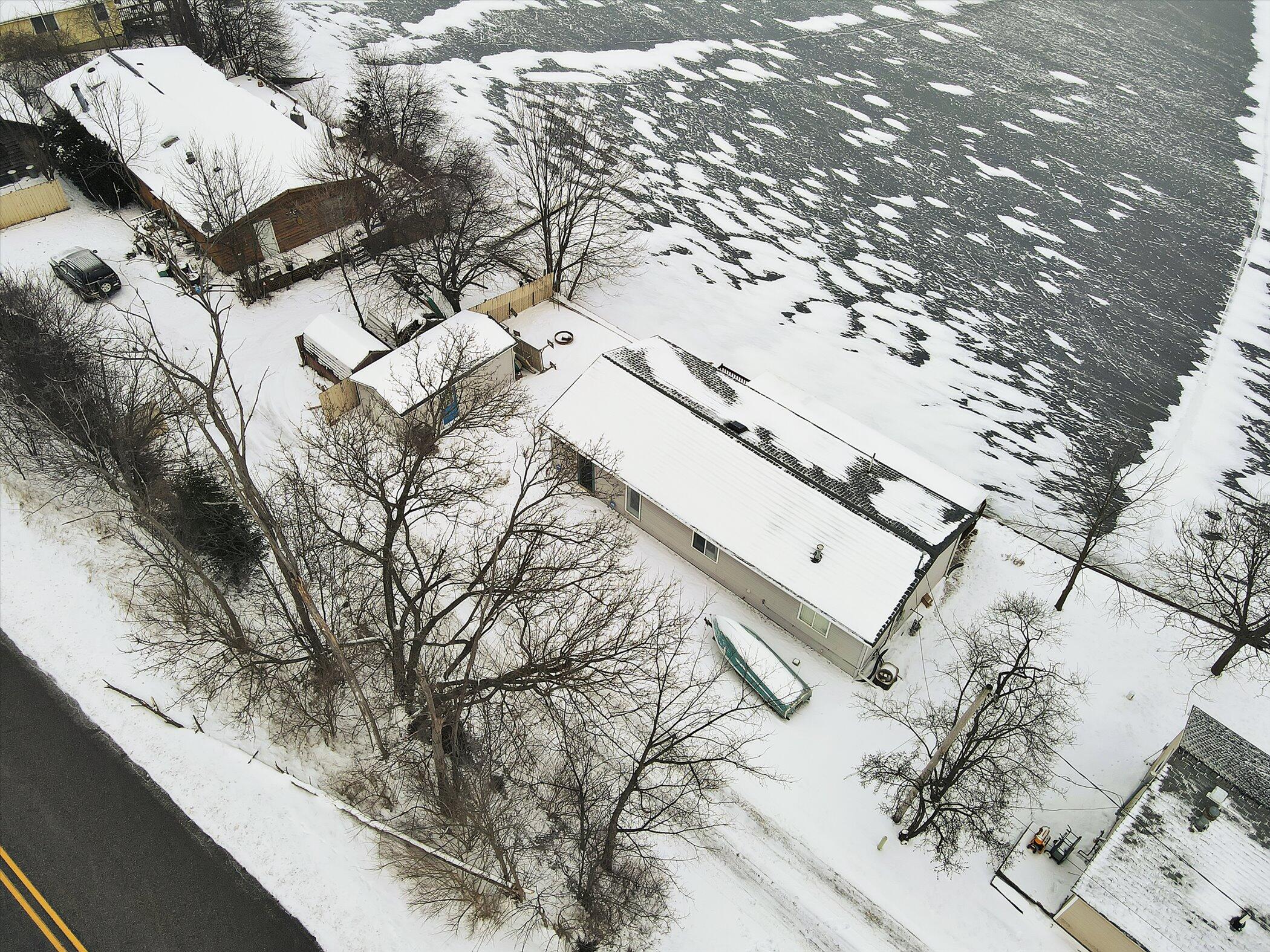 8833 Narrow Lake Road Springport, MI 49284 - Photo 25 of 31 25-8833-Narrow-Lake-Rd-WindowStill-Real-