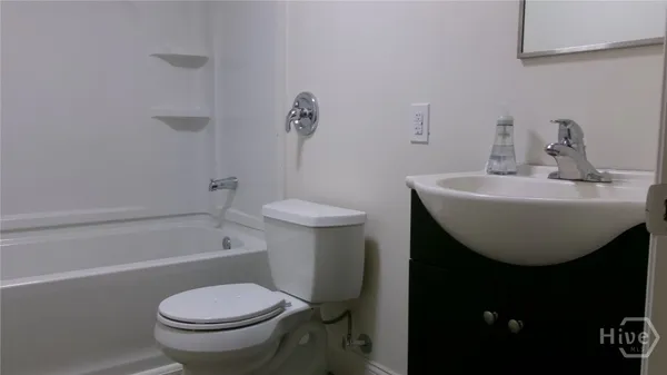 $1,600 | 17827 Highway 129, Claxton, GA 30417