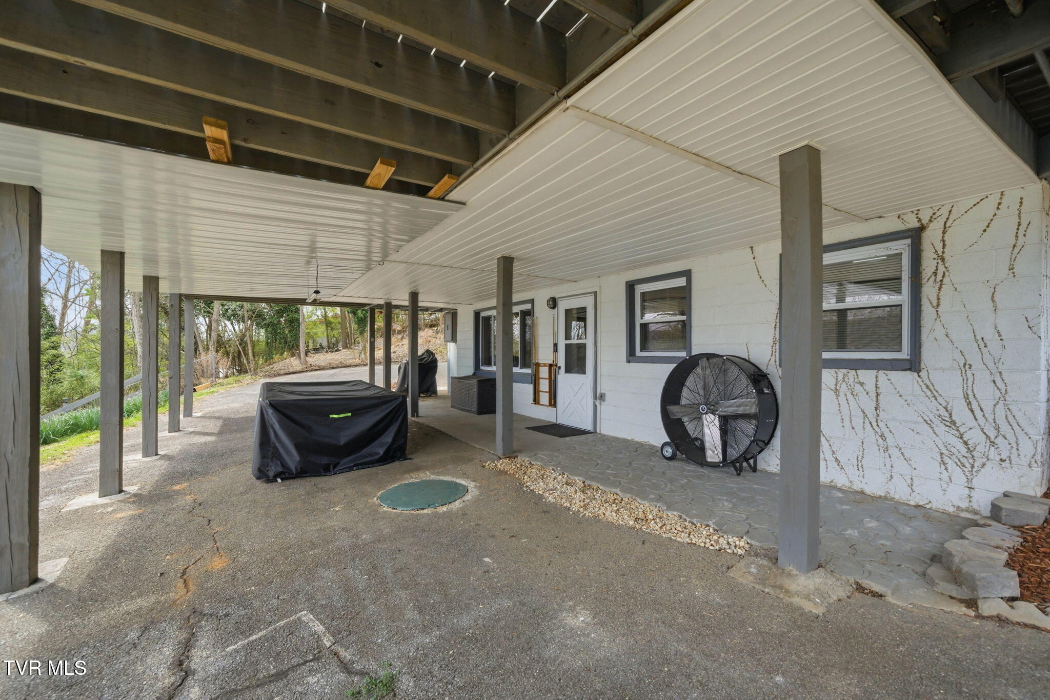 411 Gammon Road Kingsport, TN 37663 - Photo 35 of 39 21-web-or-mls-411 Gammon Rd-28