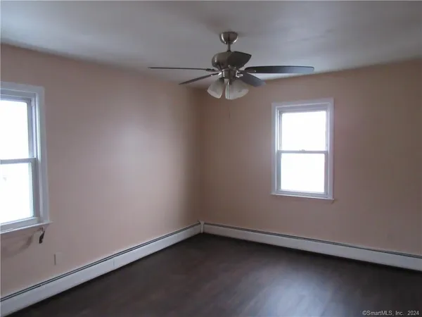$2,200 | 164 Cleveland Avenue, Unit 2, Bridgeport, CT 06606