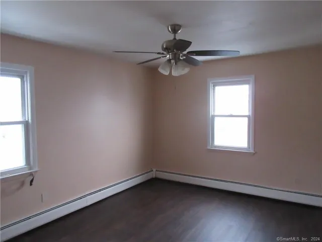 $2,200 | 164 Cleveland Avenue, Unit 2, Bridgeport, CT 06606