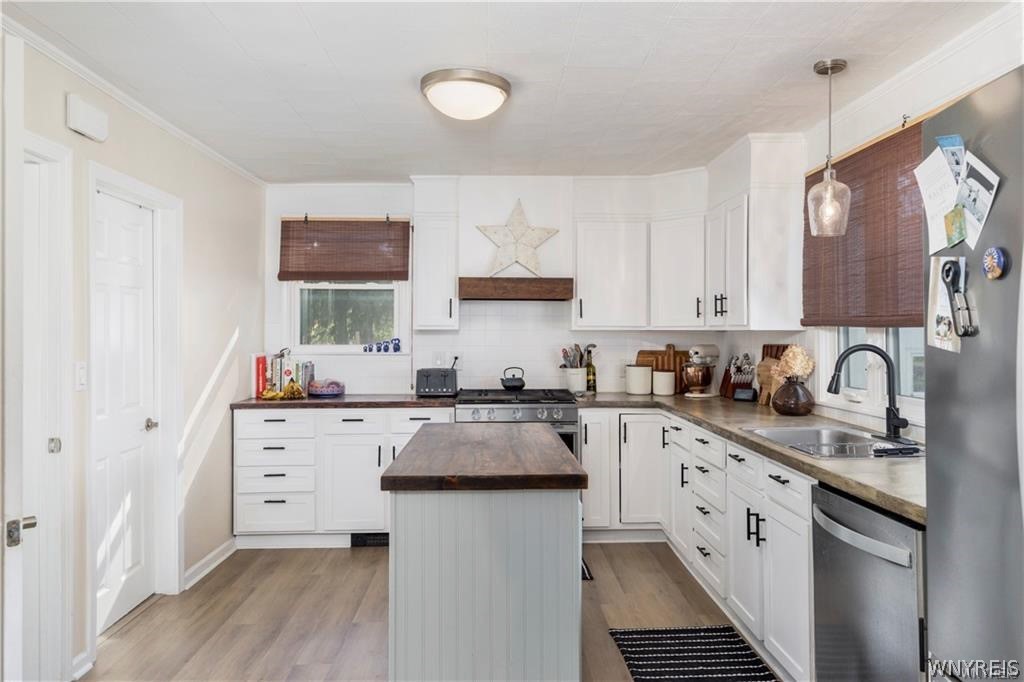 99 East And West Road West Seneca, NY 14224 - Photo 3 of 23