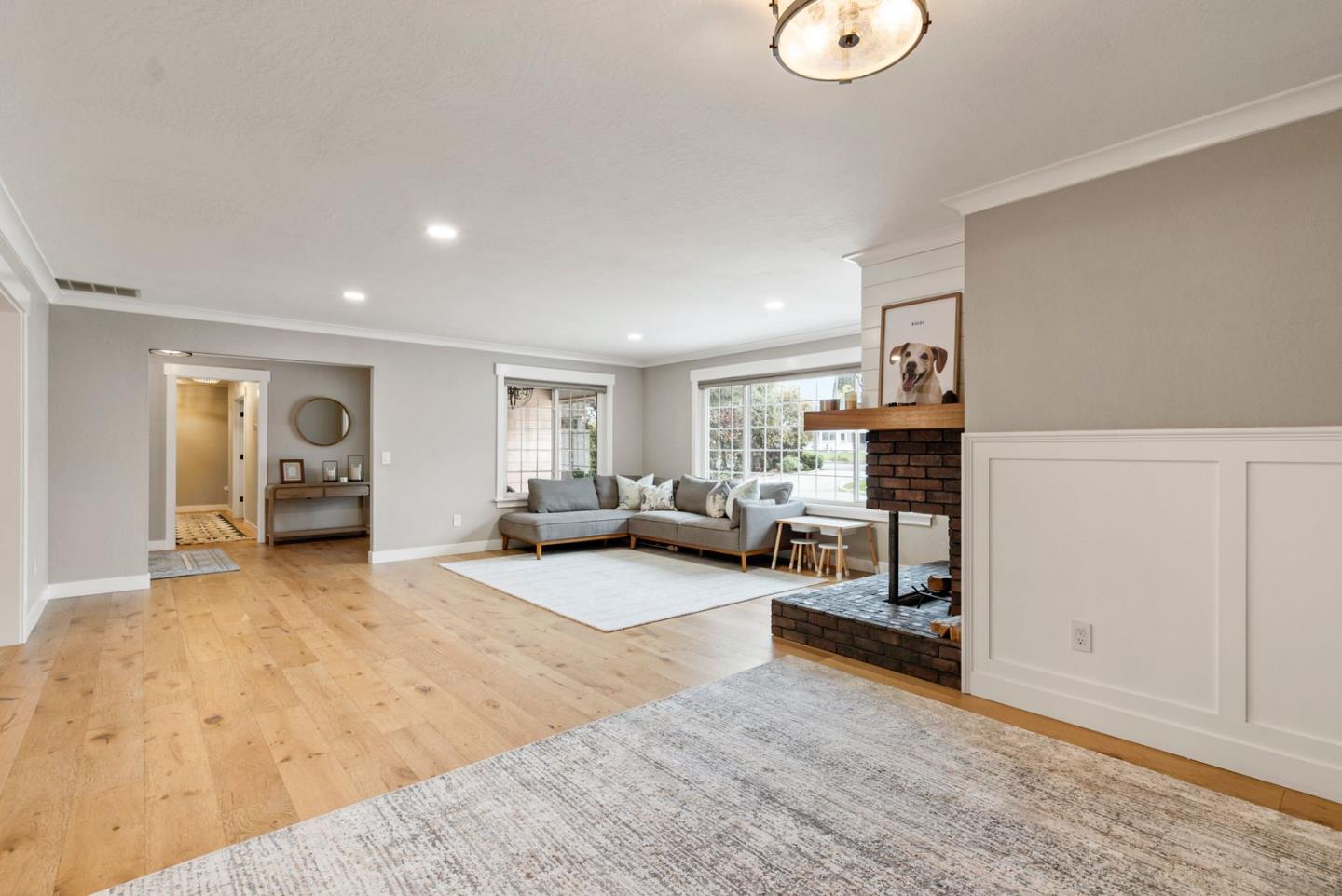 105 Rays Circle Hollister, CA 95023 - Photo 10 of 37 a living room with furniture