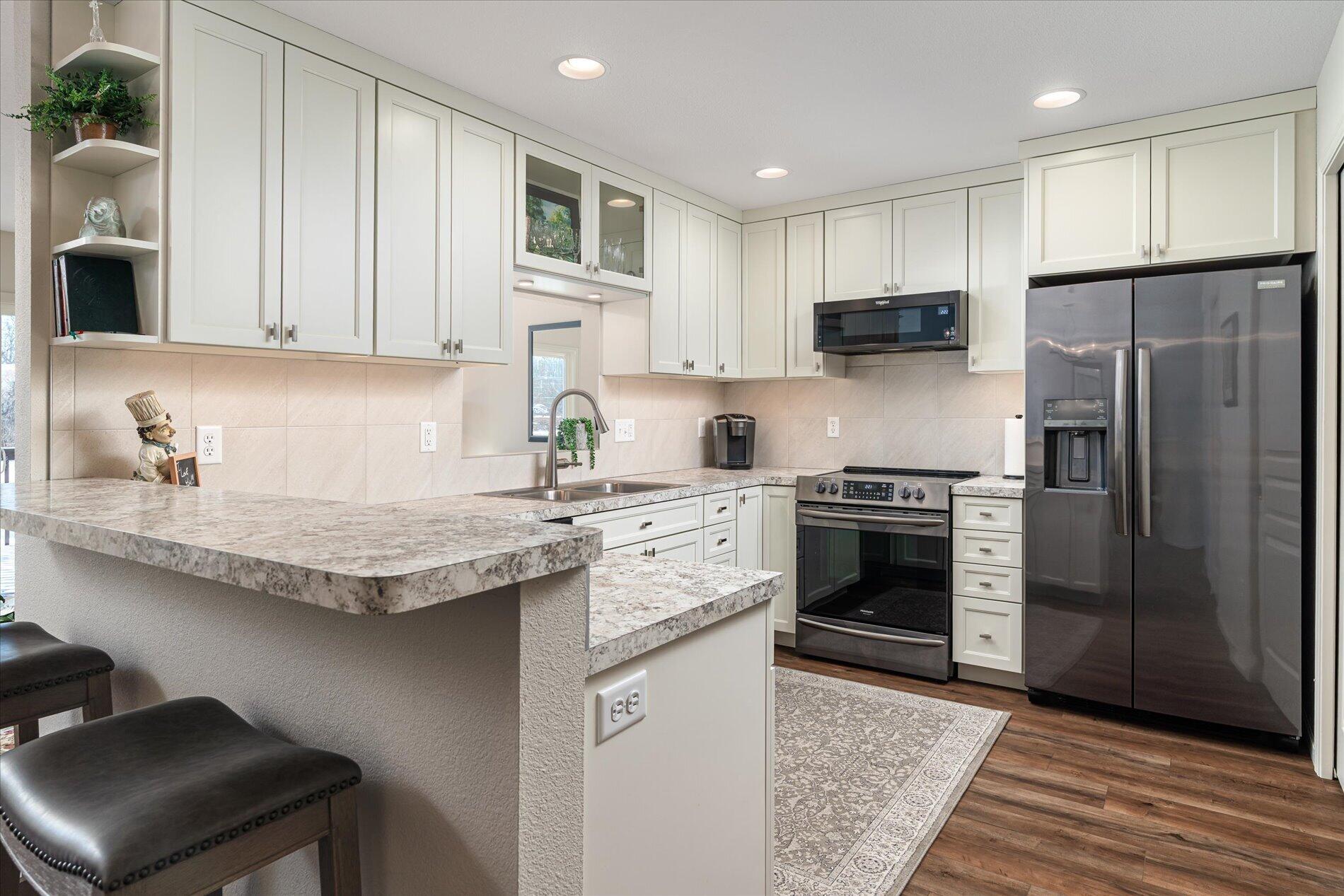 4933 County Road B La Crosse, WI 54601 - Photo 8 of 19 05-4933 Co Rd B La Crosse--3