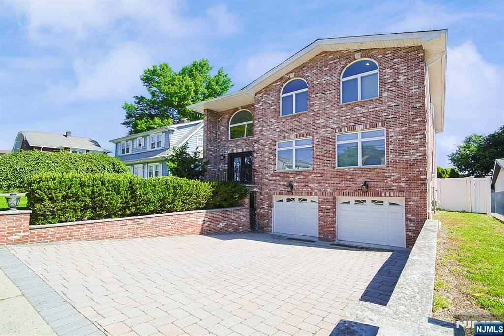 897 Virgil Avenue Ridgefield, NJ 07657 - Photo 2 of 50