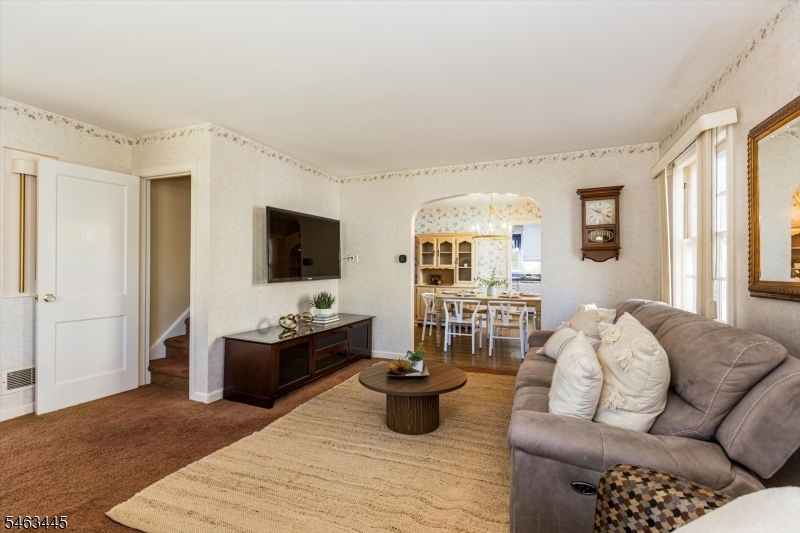 1014 Norton Road Union, NJ 07083 - Photo 7 of 37 Gallery Image 7