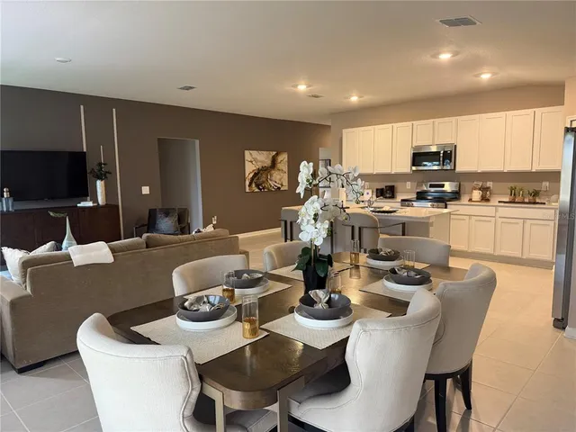 $2,300 | 2722 Pennachio Drive, Lake Wales, FL 33853