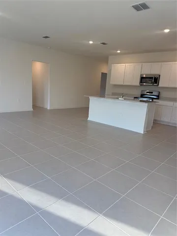 $2,300 | 2722 Pennachio Drive, Lake Wales, FL 33853