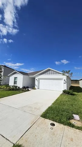 $2,300 | 2722 Pennachio Drive, Lake Wales, FL 33853