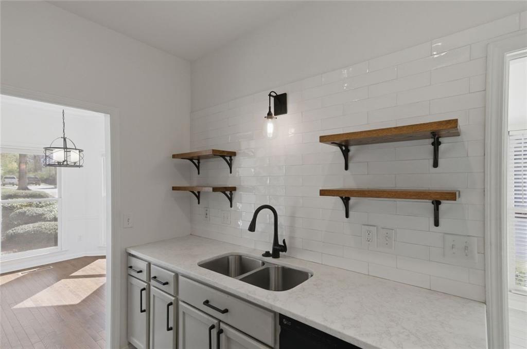 2340 Brockett Road Tucker, GA 30084 - Photo 9 of 28