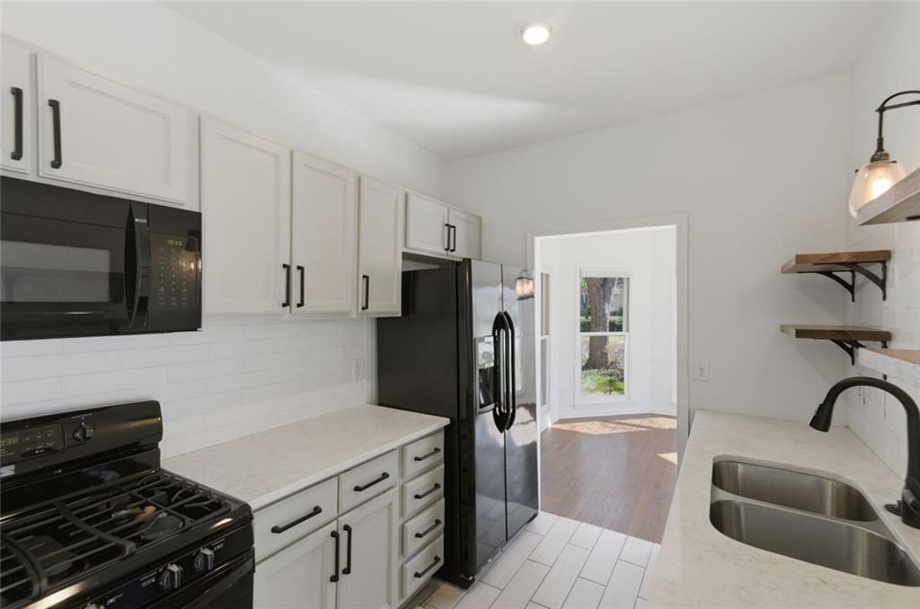 2340 Brockett Road Tucker, GA 30084 - Photo 10 of 28