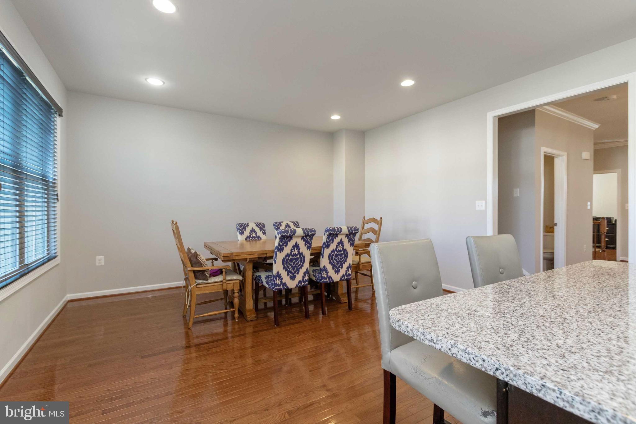 42190 Castle Ridge Square Brambleton, VA 20148 - Photo 8 of 44 Space for Eat-In area or Dining Room