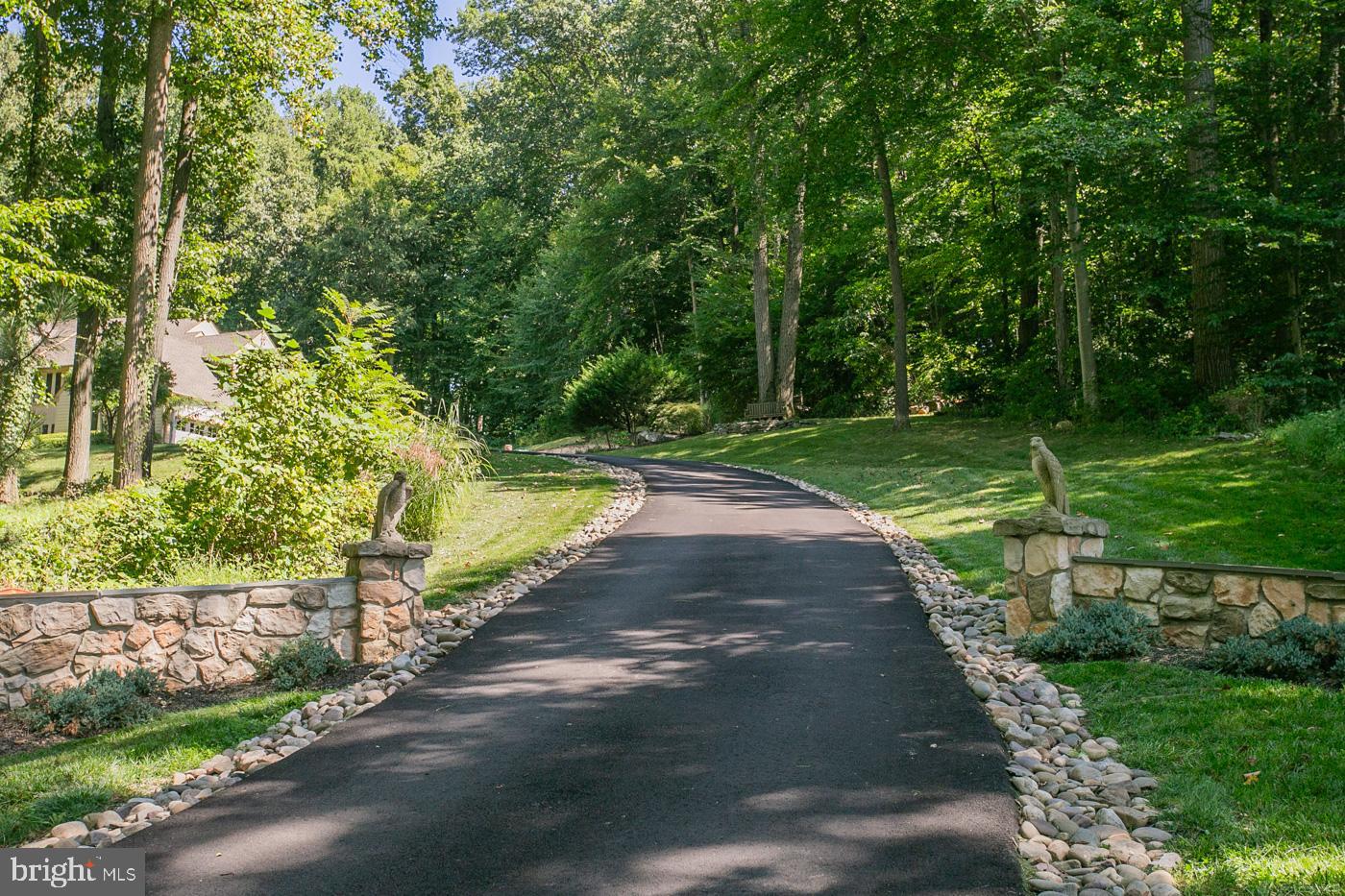 1246 Hollow Road Chester Springs, PA 19425 - Photo 5 of 34 Twin Eagles Pillars