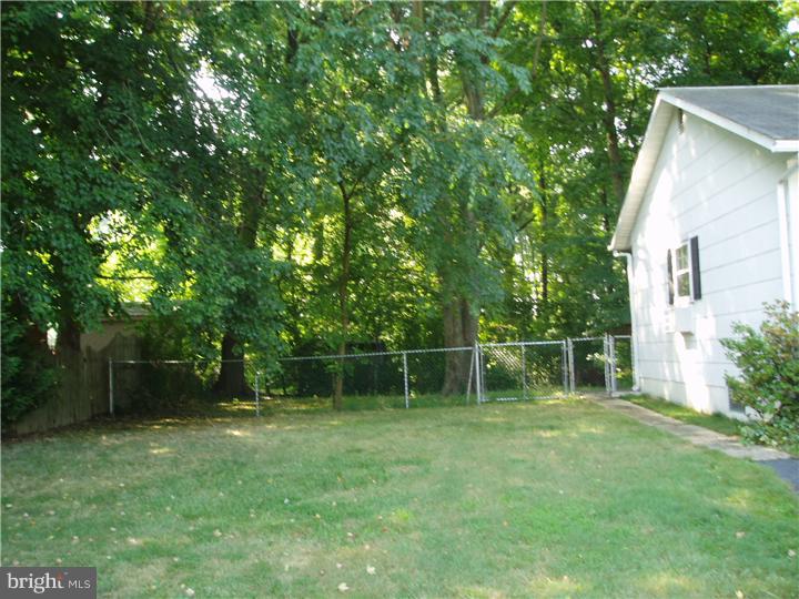 103 West Rutherford Drive Newark, DE 19713 - Photo 15 of 18 Exterior Side