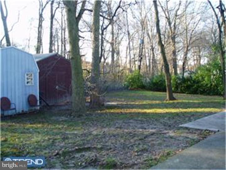103 West Rutherford Drive Newark, DE 19713 - Photo 8 of 18 Exterior Back