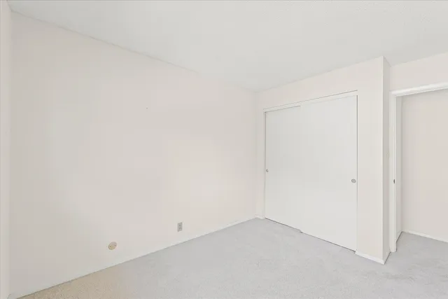 $229,900 | 2306 Winchester Drive, Champaign, IL 61821