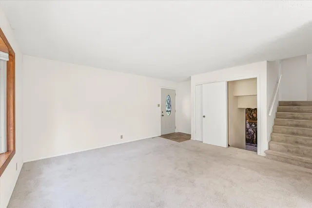 $229,900 | 2306 Winchester Drive, Champaign, IL 61821