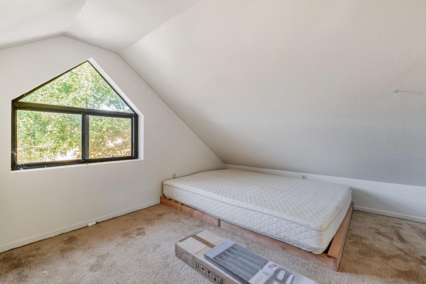 222 Highview Drive Santa Cruz, CA 95060 - Photo 26 of 29 an empty room with a window