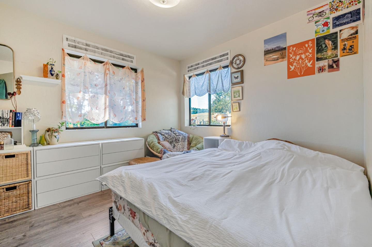 222 Highview Drive Santa Cruz, CA 95060 - Photo 27 of 29 a bedroom with a bed and a window