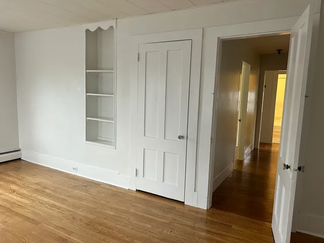 $1,950 | 17 Lincoln Street, Unit 2, Greenfield, MA 01301