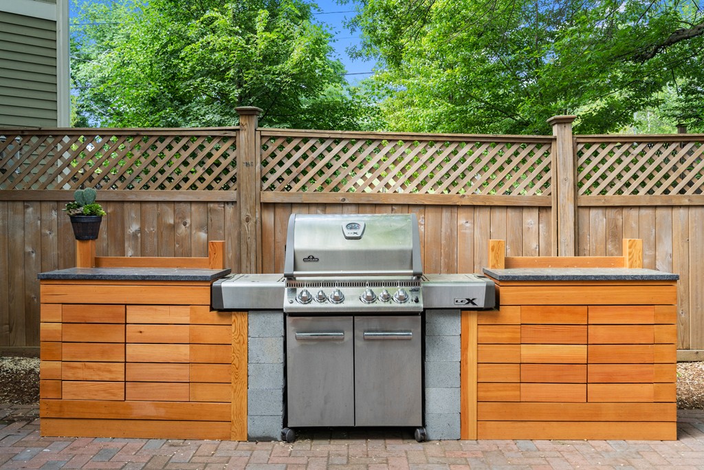 12 Oakley Road, Unit 4 Belmont, MA 02478 - Photo 28 of 37 Gallery Image 28